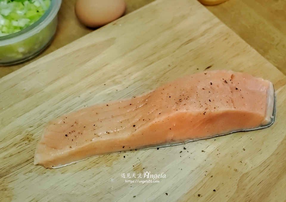 鮭魚鮮菇炊飯做法