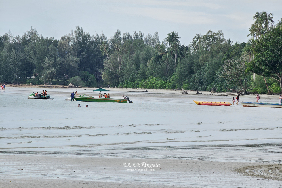 lagoi bay beach