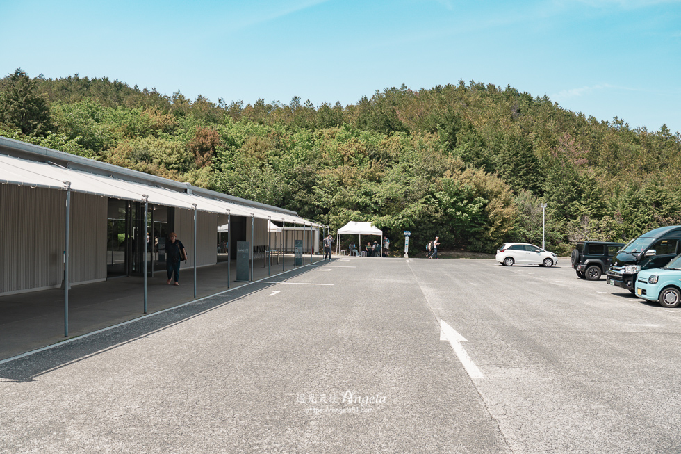 地中美術館停車場巴士站票務中心