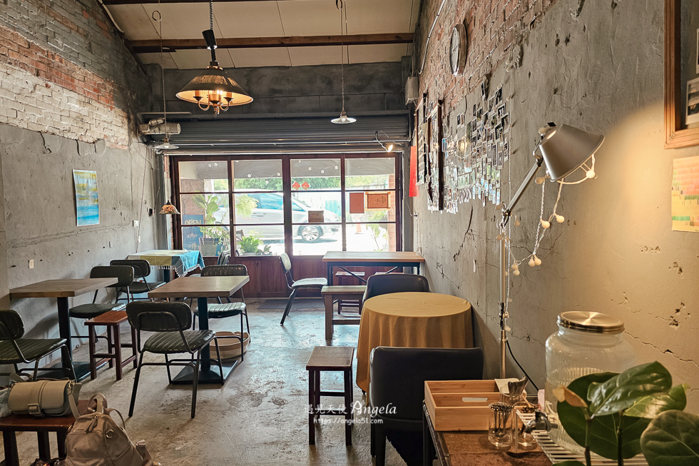 金山老街老屋咖啡山裡海里