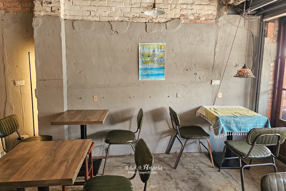 金山老街老屋咖啡山裡海里