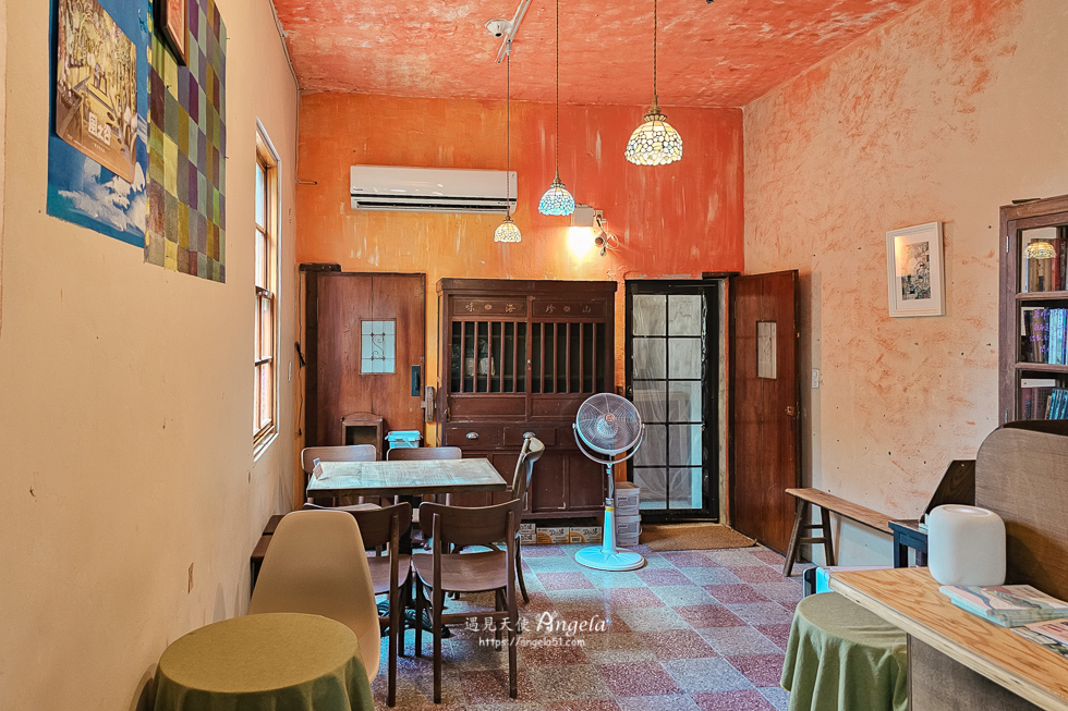 金山老街老屋咖啡山裡海里