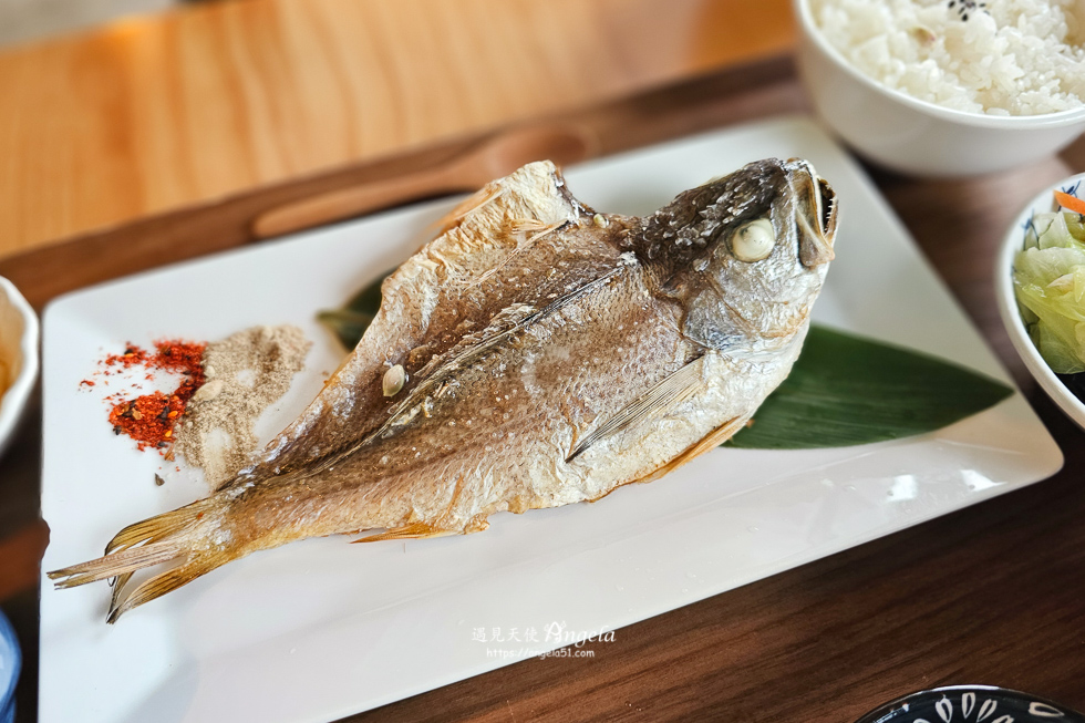 外澳餐廳伍参港海鮮定食