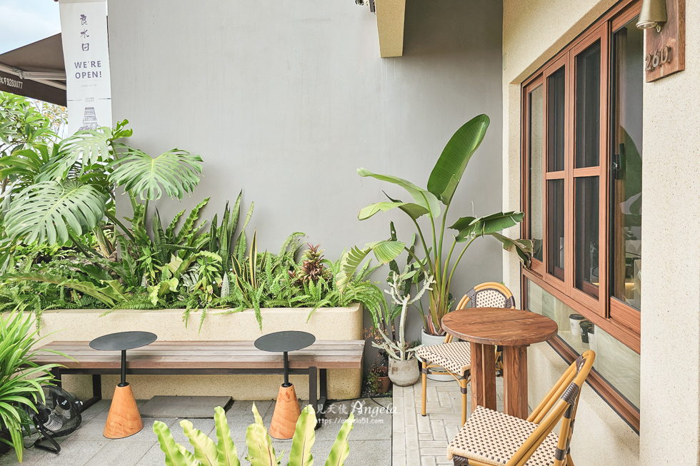 外澳咖啡廳-良水田