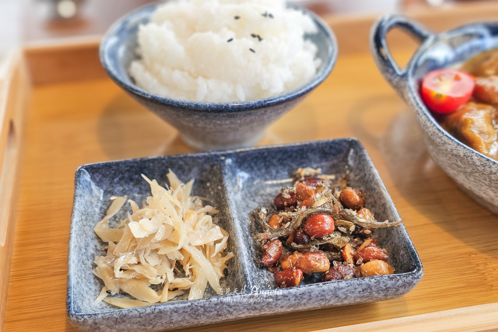 新北石門久門海景咖啡