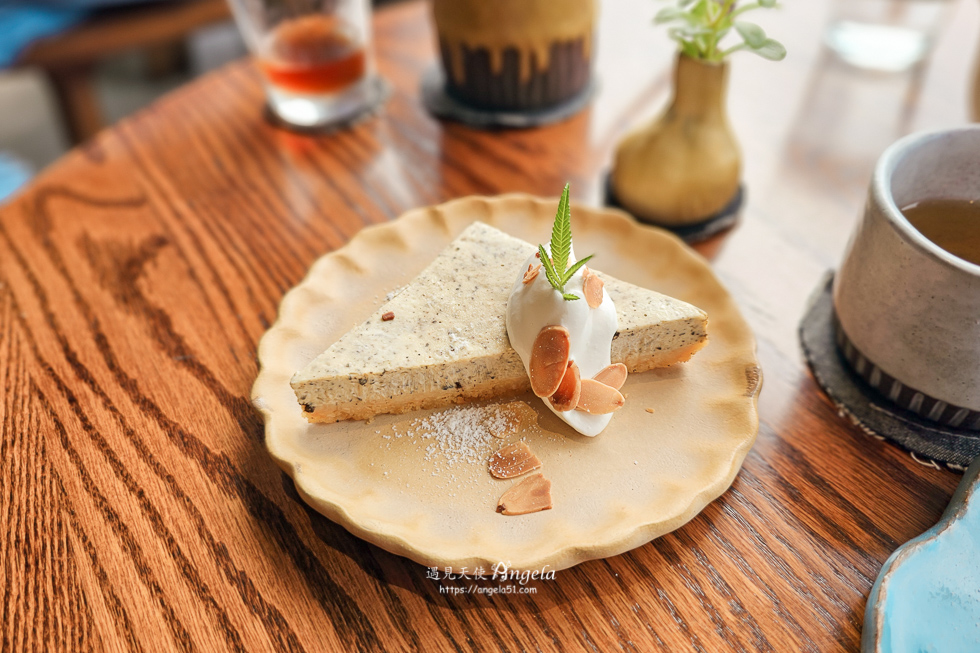 石門海景咖啡鵵Rabbird