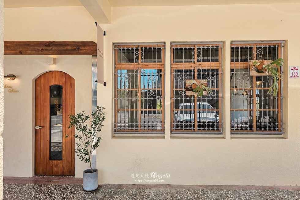 宜蘭老宅咖啡 chou chou可麗露專賣