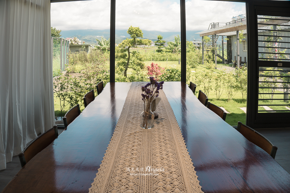 宜蘭老宅咖啡 chou chou可麗露專賣