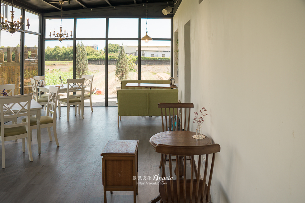 宜蘭老宅咖啡 chou chou可麗露專賣