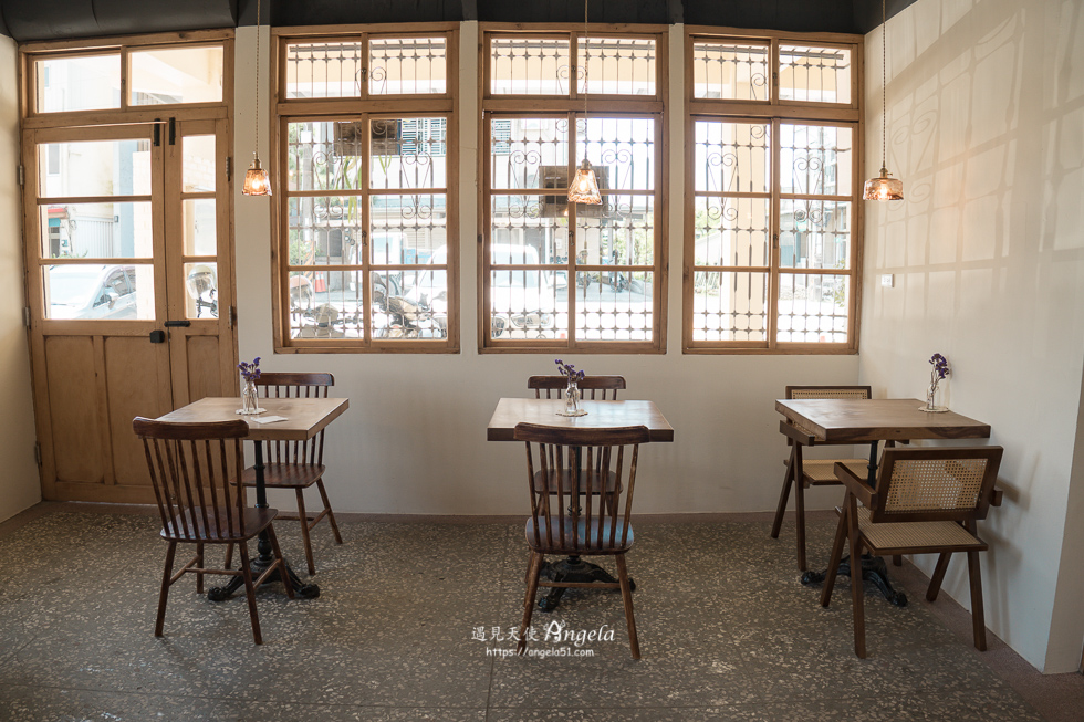 宜蘭老宅咖啡 chou chou可麗露專賣